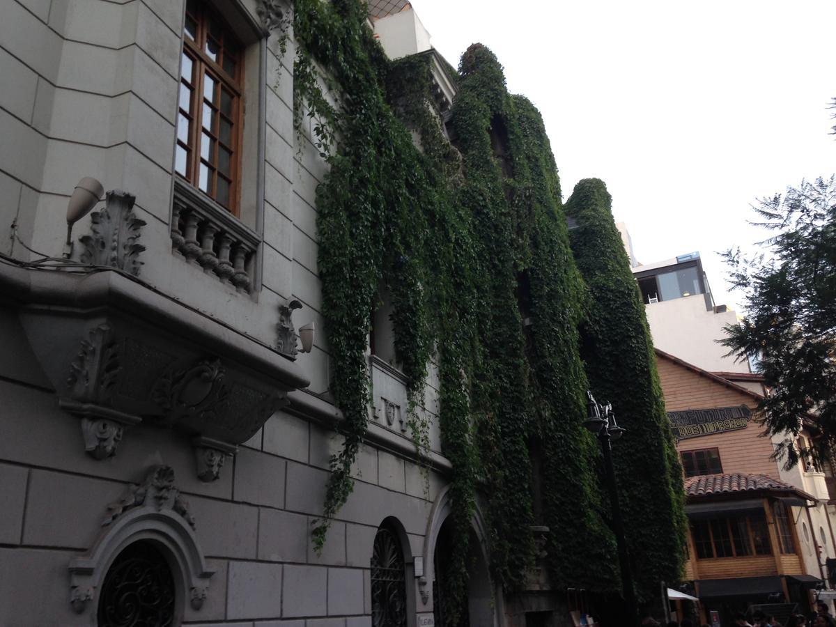 Azzai Bellas Artes Santiago Exterior foto