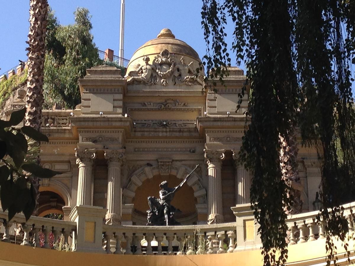 Azzai Bellas Artes Santiago Exterior foto