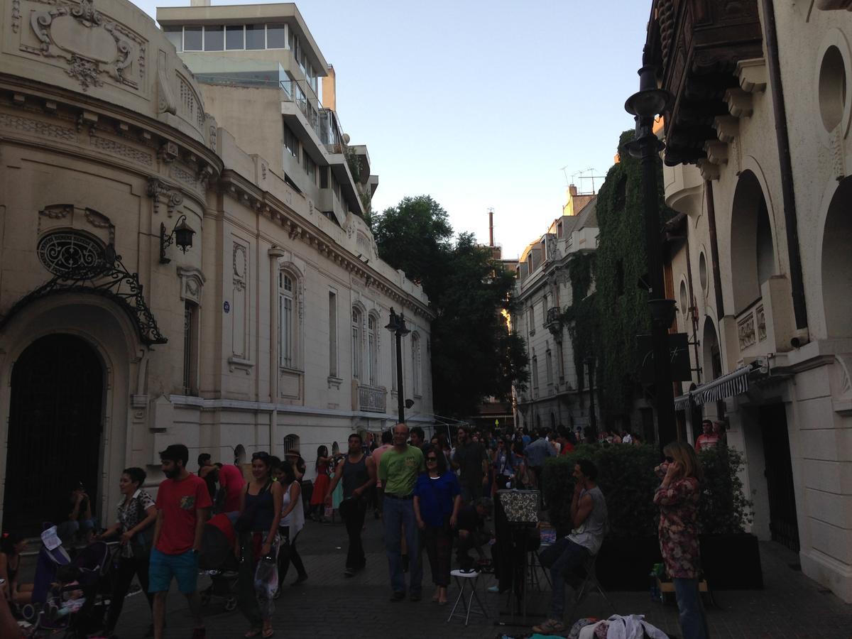 Azzai Bellas Artes Santiago Exterior foto